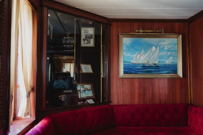 ©Star Clippers - Emily Tyler Photography Star Clipper Library.jpg